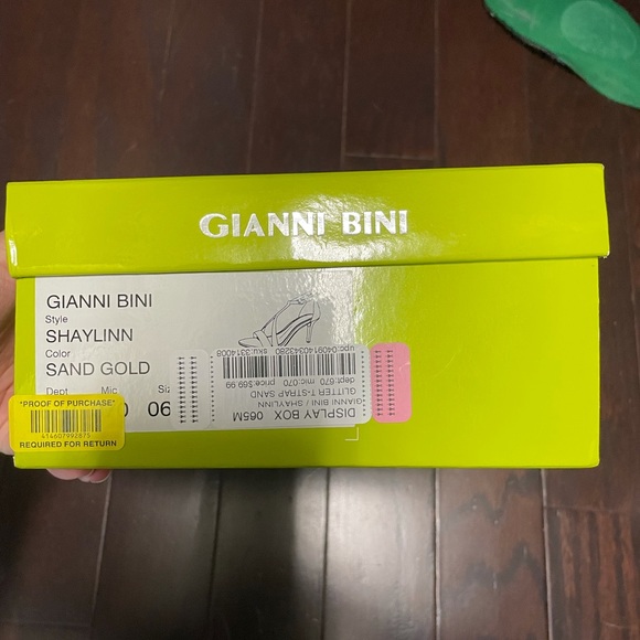 Gianni Bini Gold Heels - Picture 8 of 8